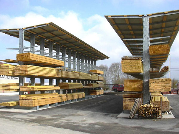 rayonnage galvanisé pour stockage de bois en extérieur