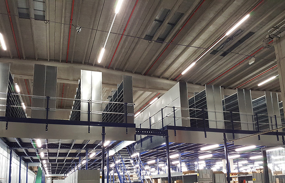 Plateforme de stockage de 1200 m2